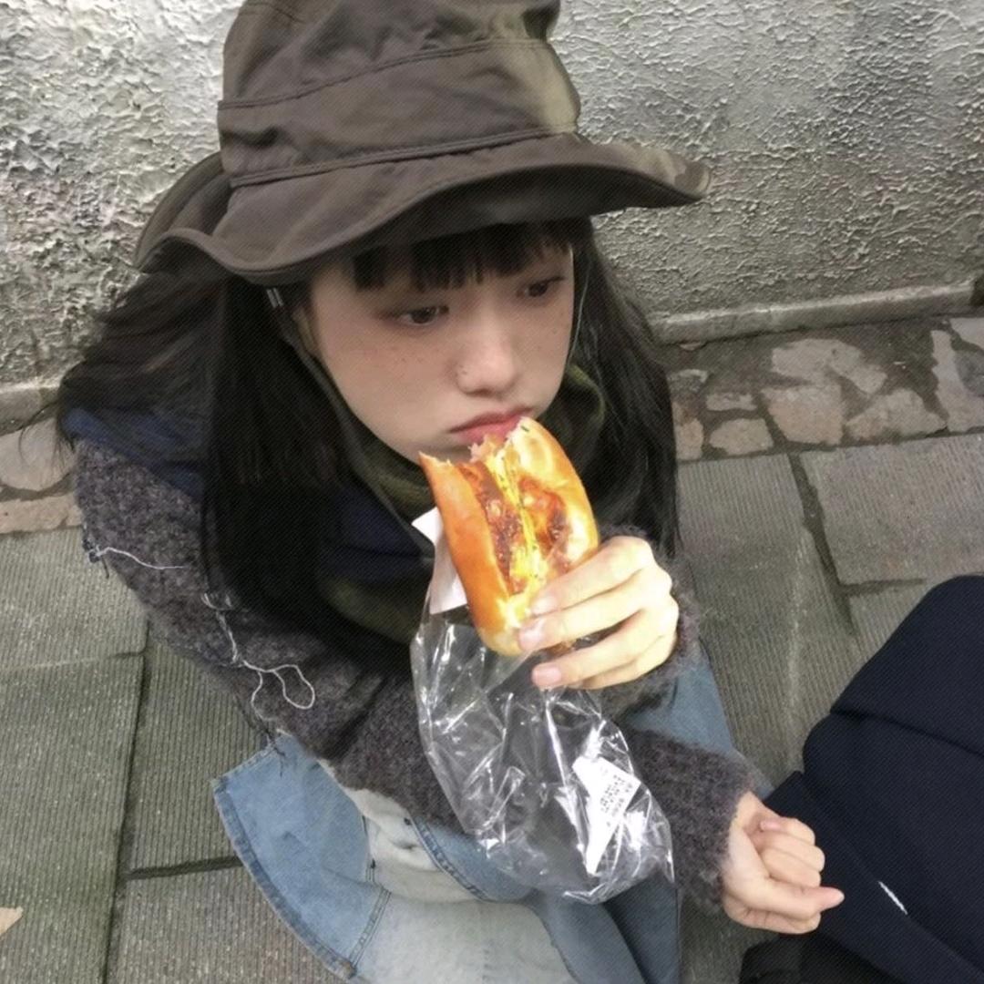 念月.