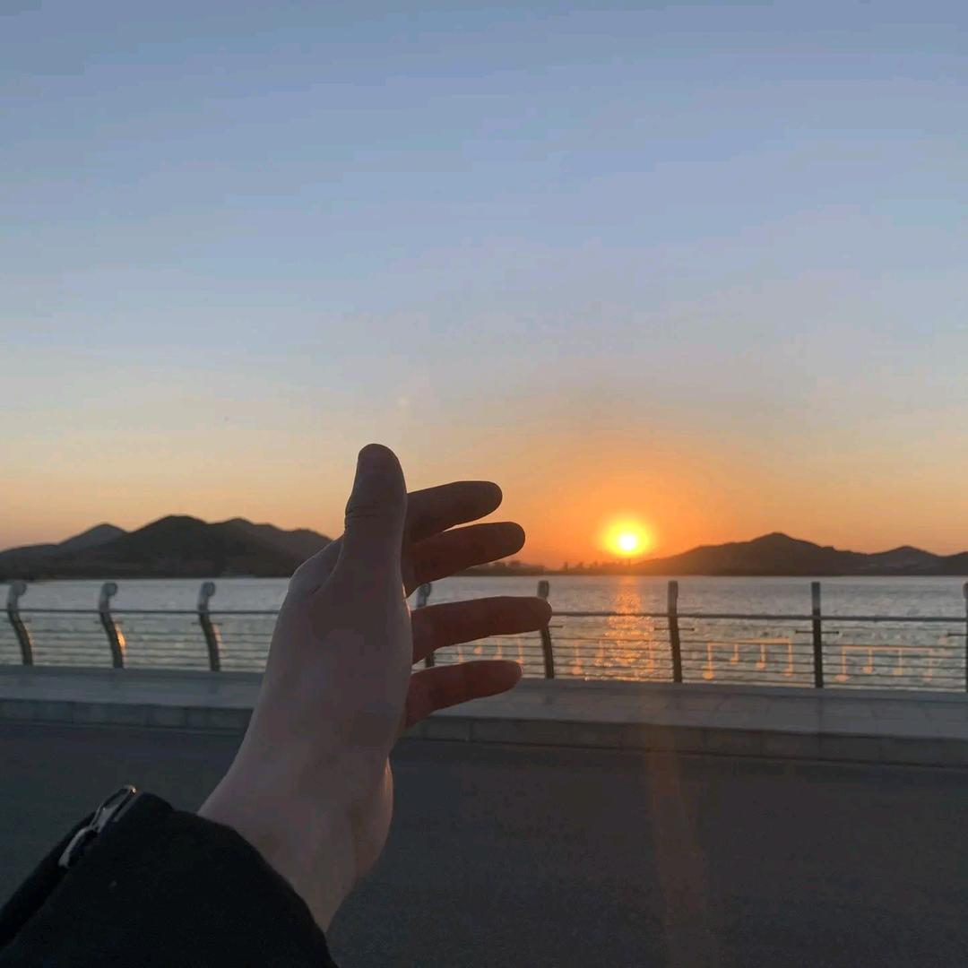 娜世商略