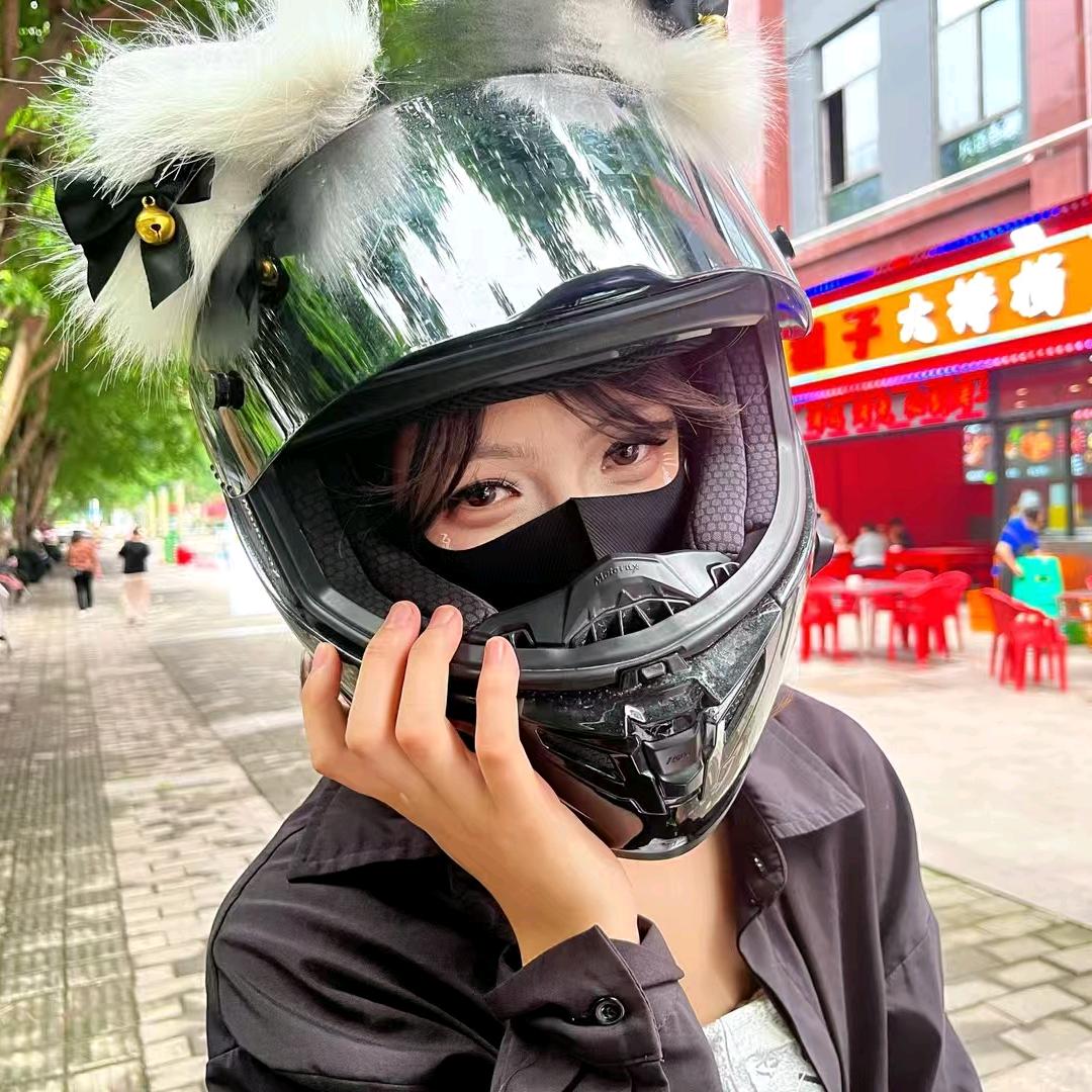 小朱朱爱骑车