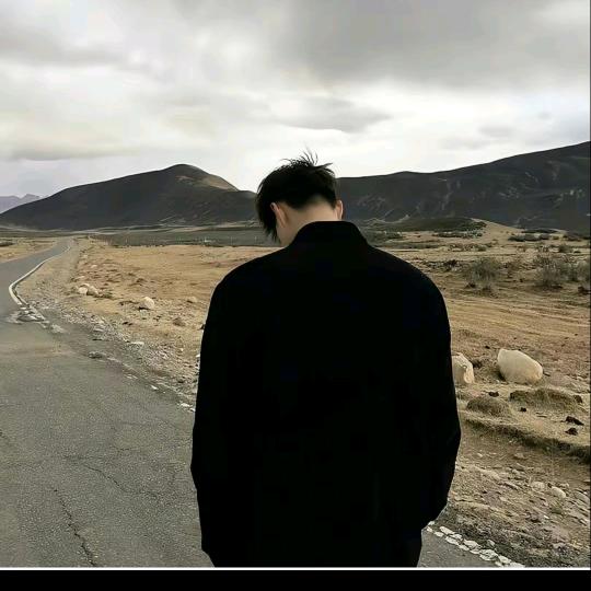 汤姆.
