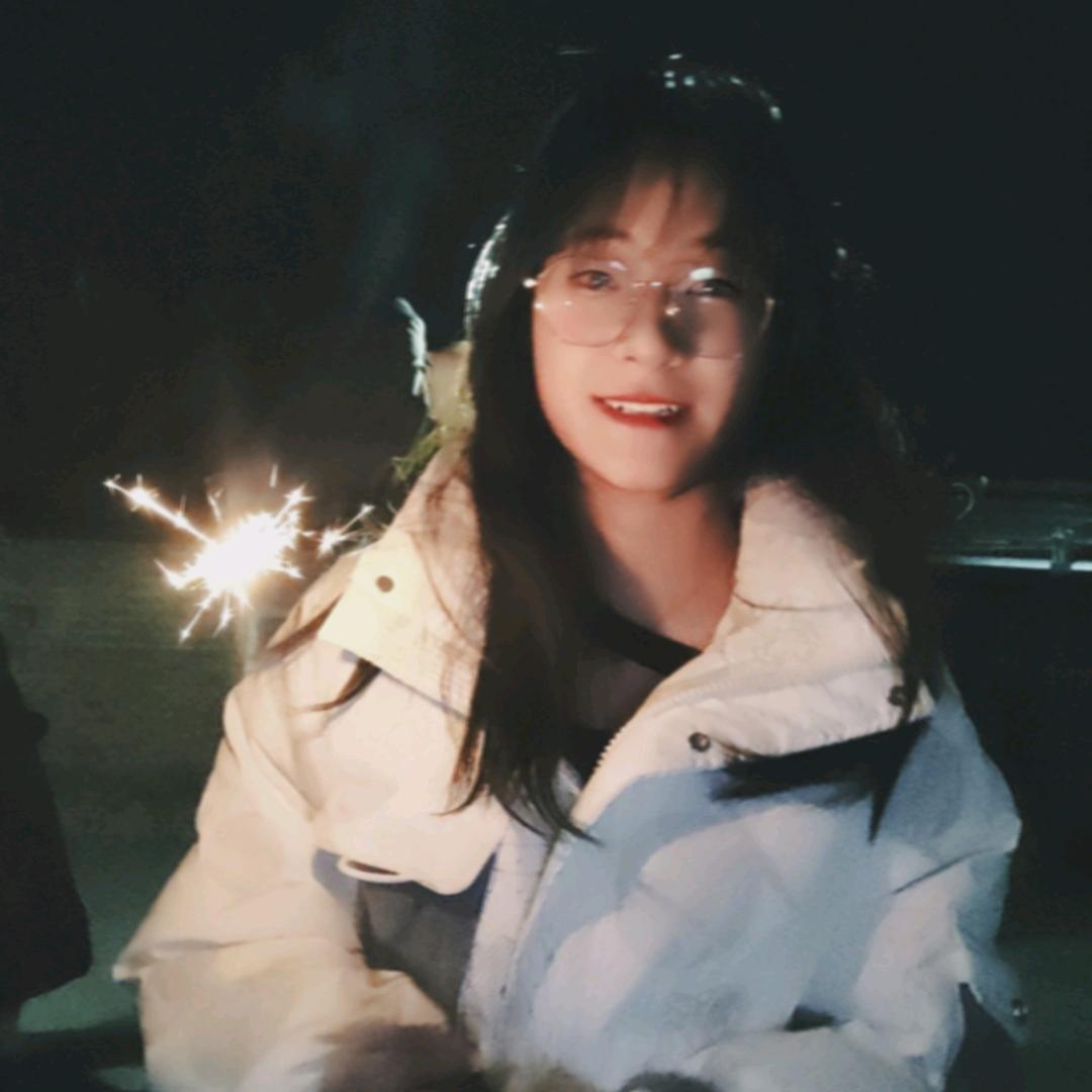 拧轱辘的小仙女