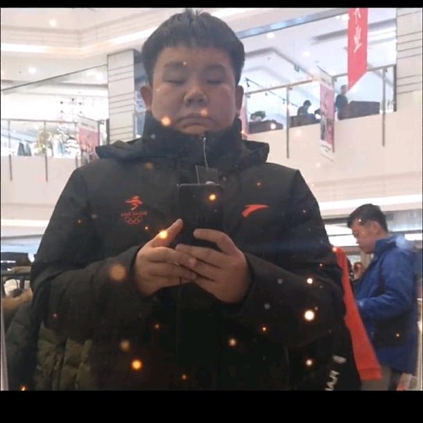是年轻的张老板吖