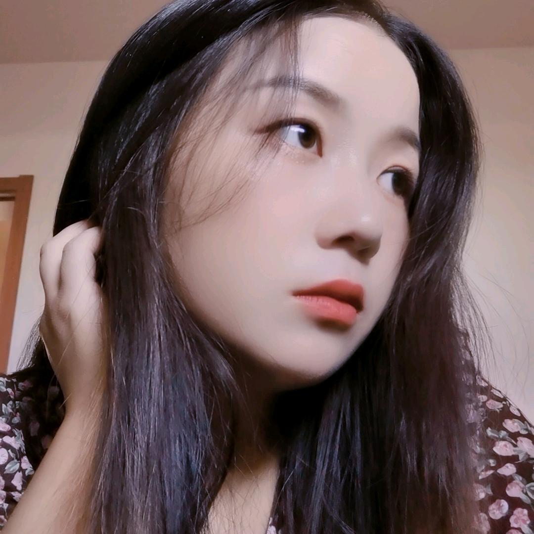 " 梦甜灬女孩"