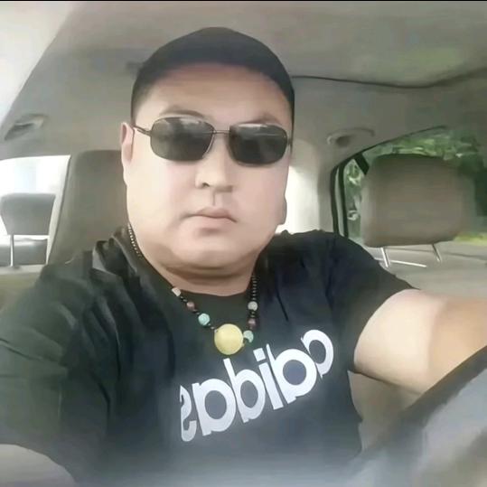 脑子短路放烟花.