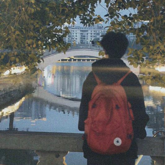 今天月亮不营业