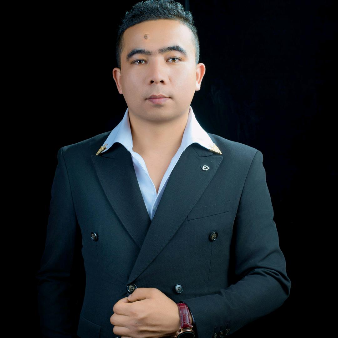 Yasinjan awut 歌手