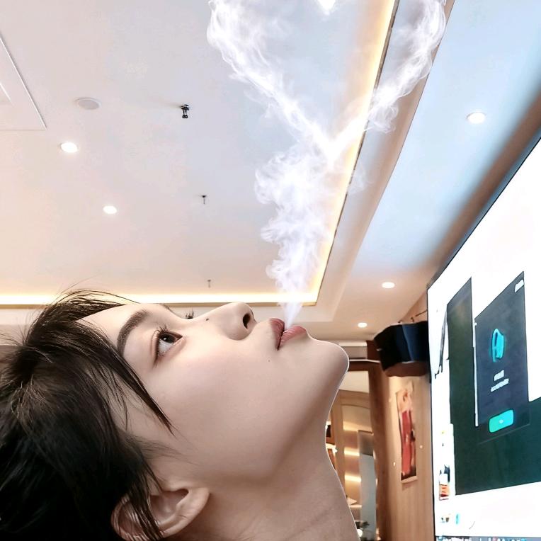 一米七三的小姐姐