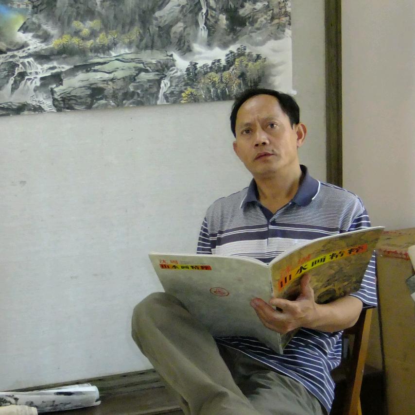 汪        鹰       豪