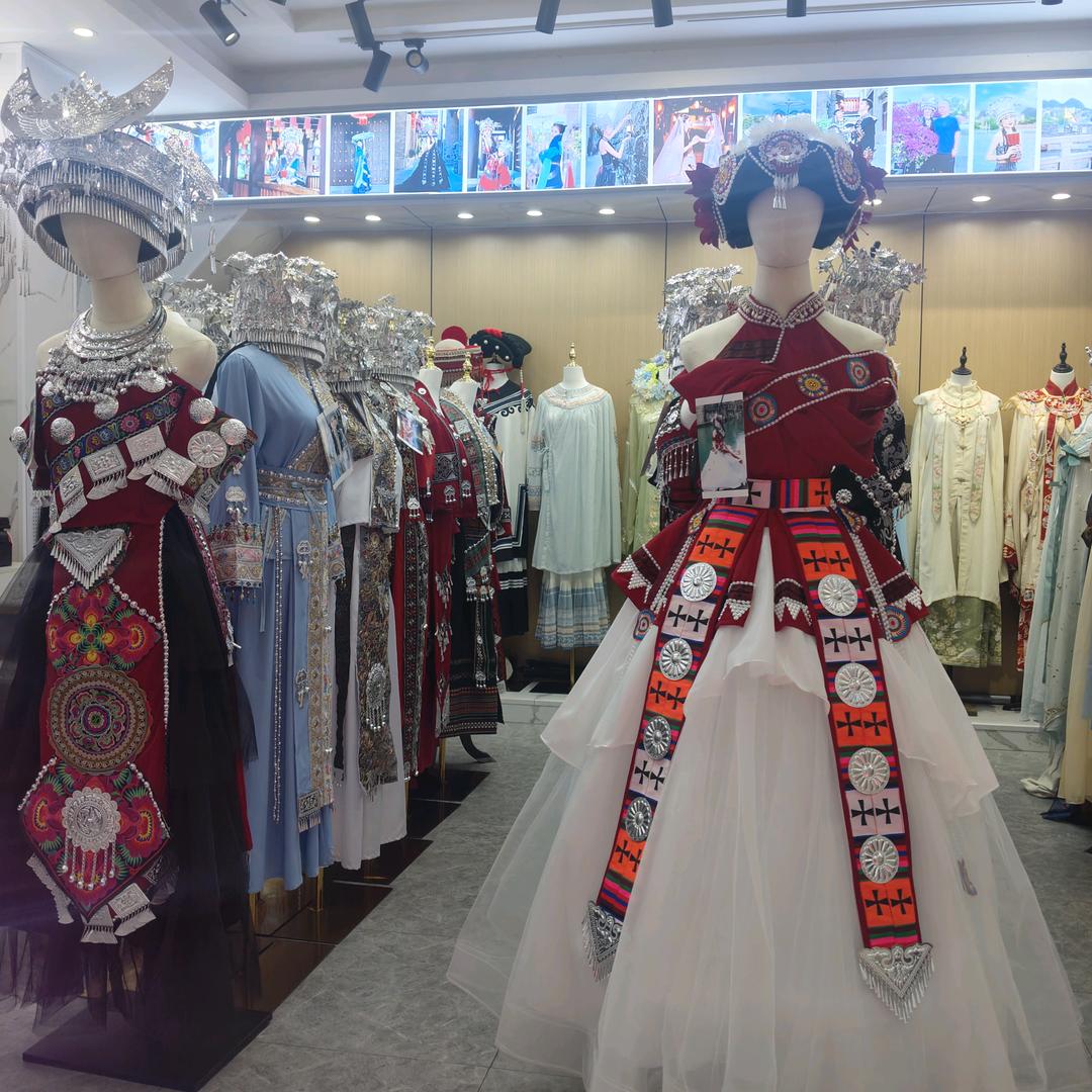 柒月旅拍官方号