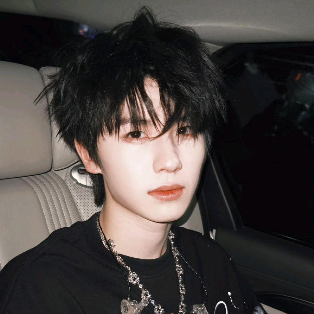 是薇不是微🍍（某某）