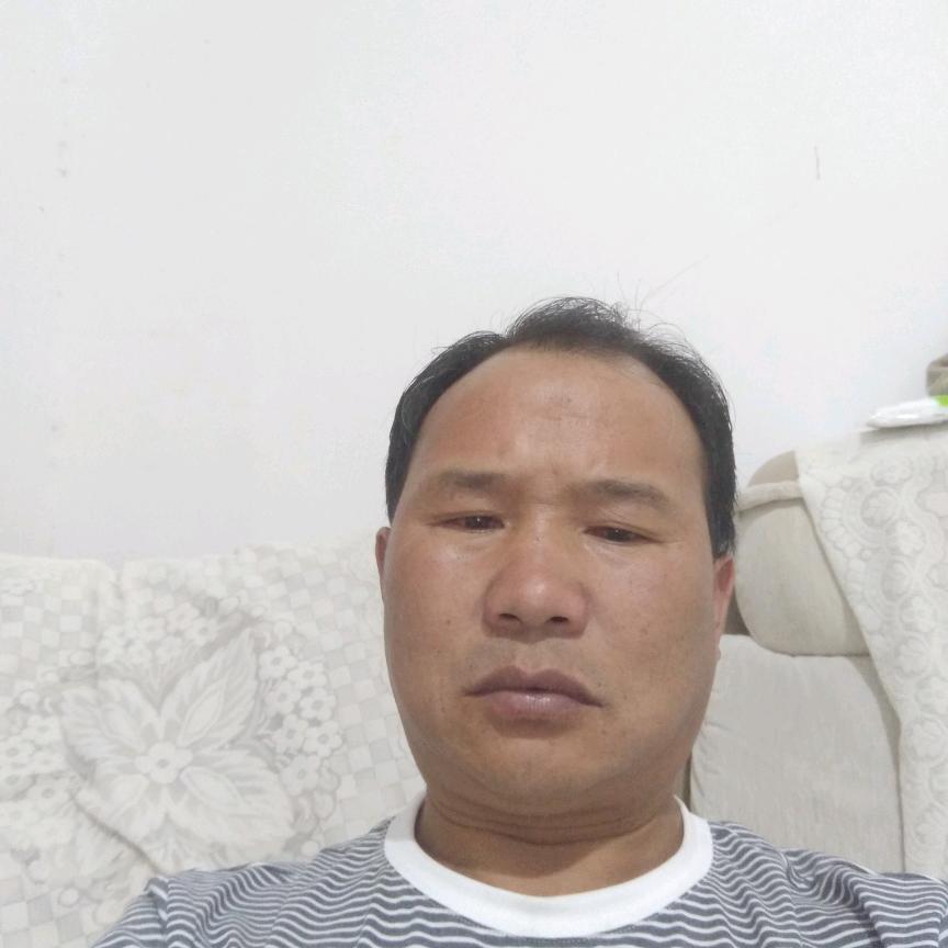 张八字