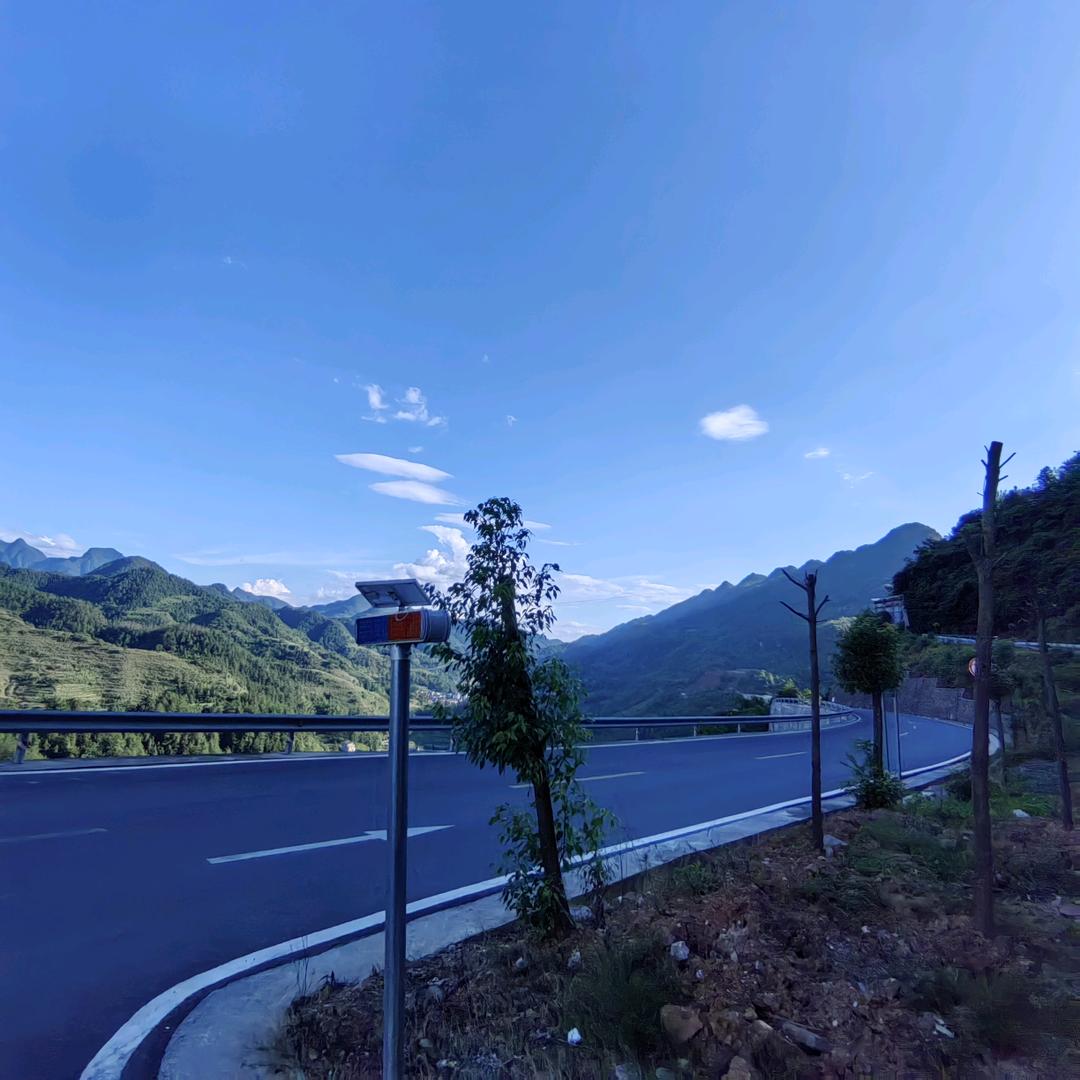 @ε南风༄微凉༊: