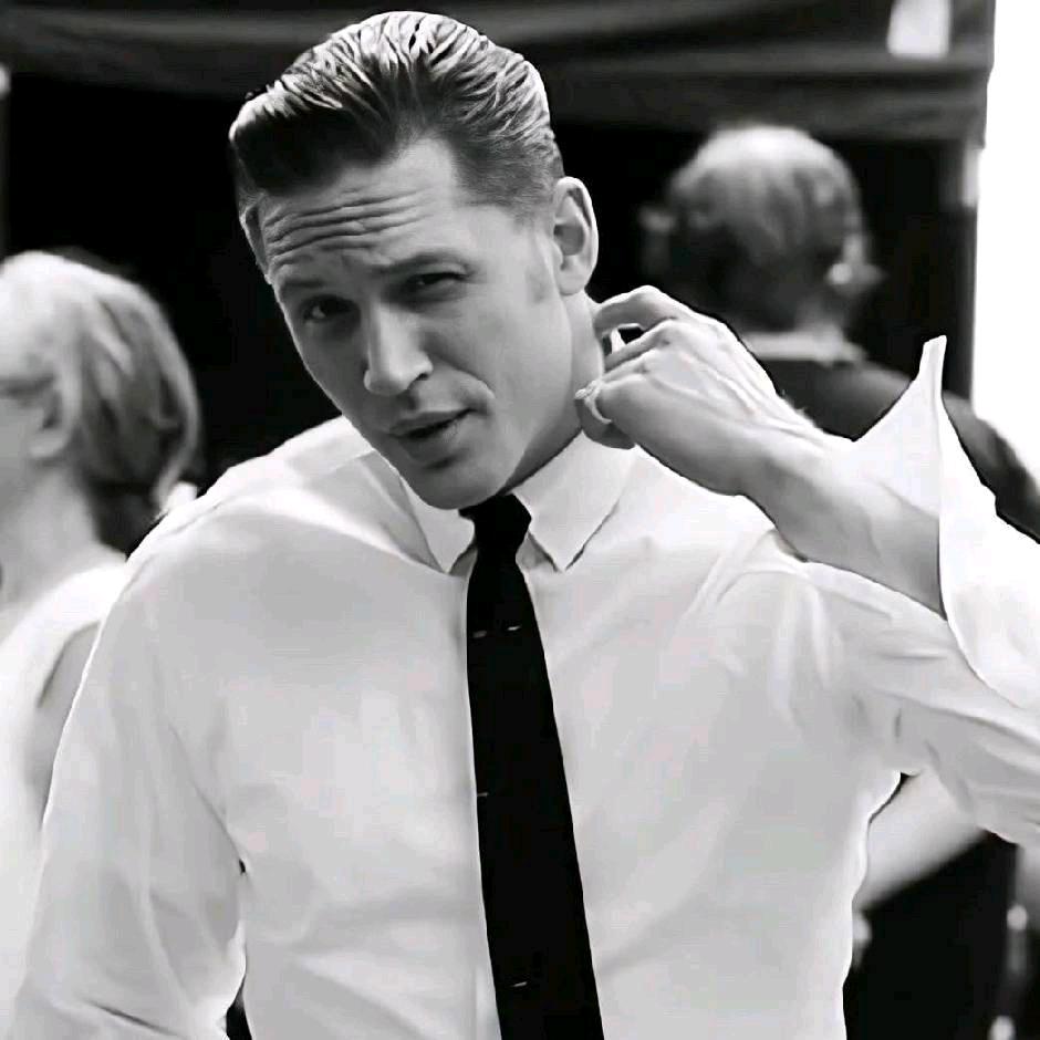 『醉倒在云坛边』