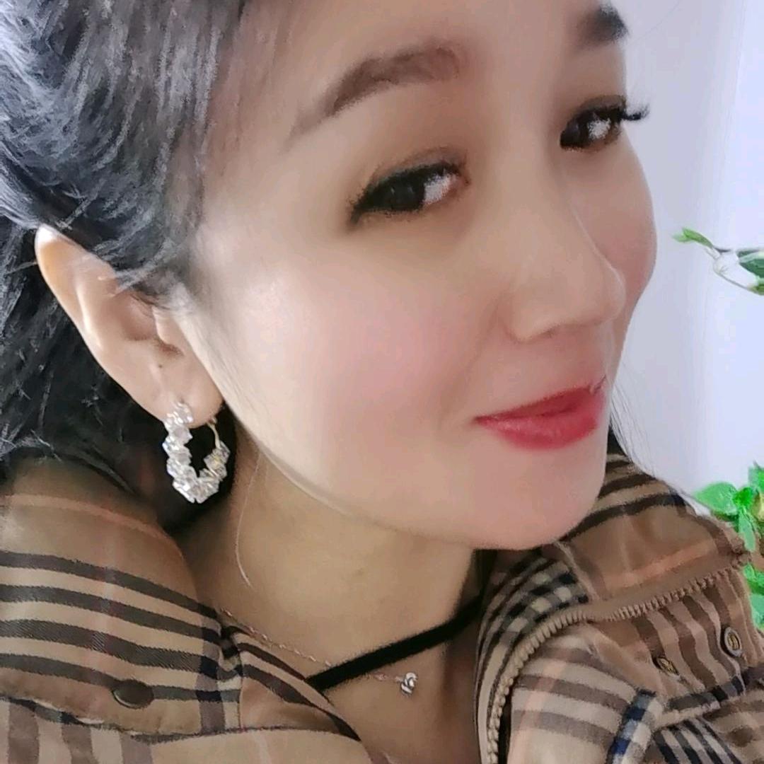 英子