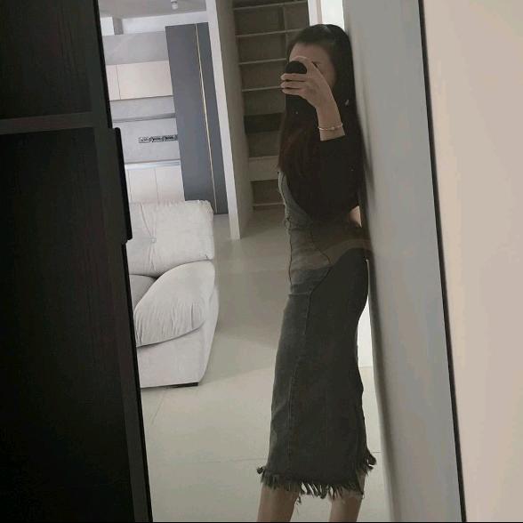 Y Y
