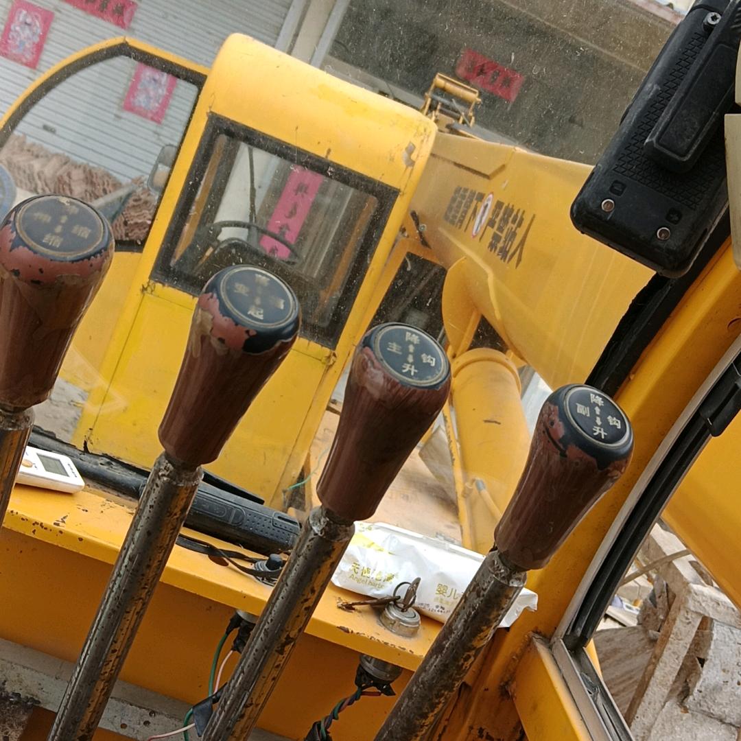 吊车司机00后的