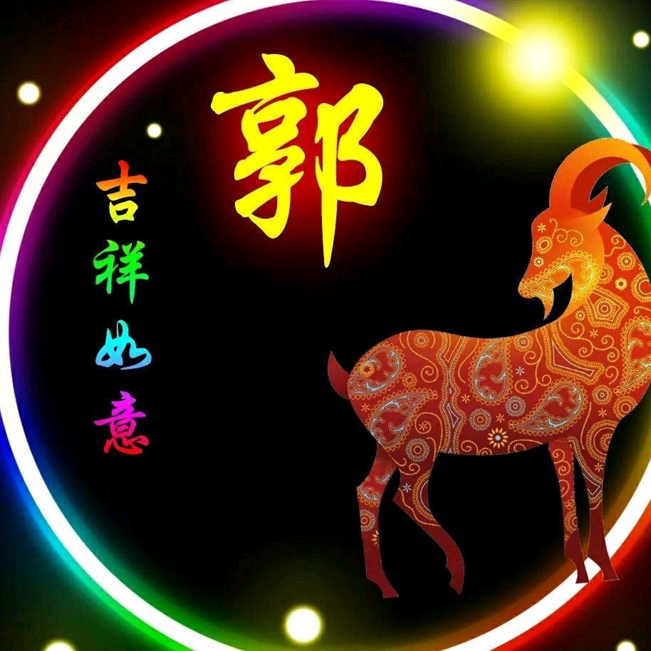 一缕曙光普照大地