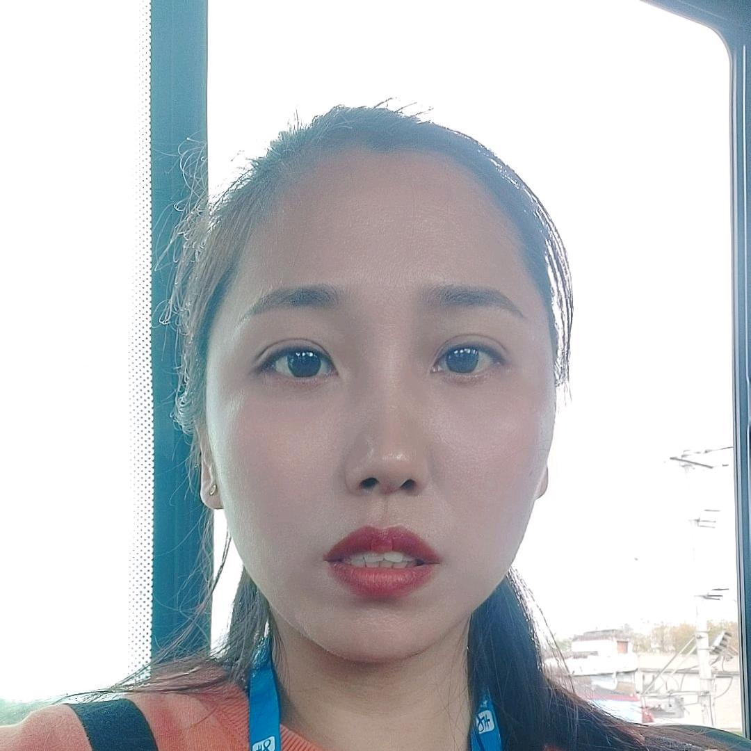 英子