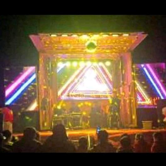 安徽省阜阳市颍上县杨湖镇王庆雨演艺公司