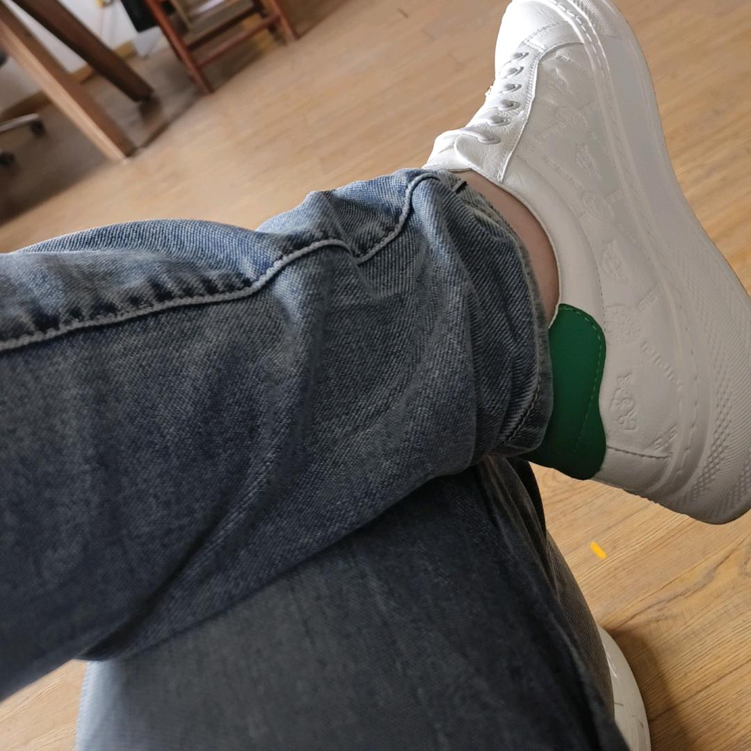 大风吹到梧桐树
