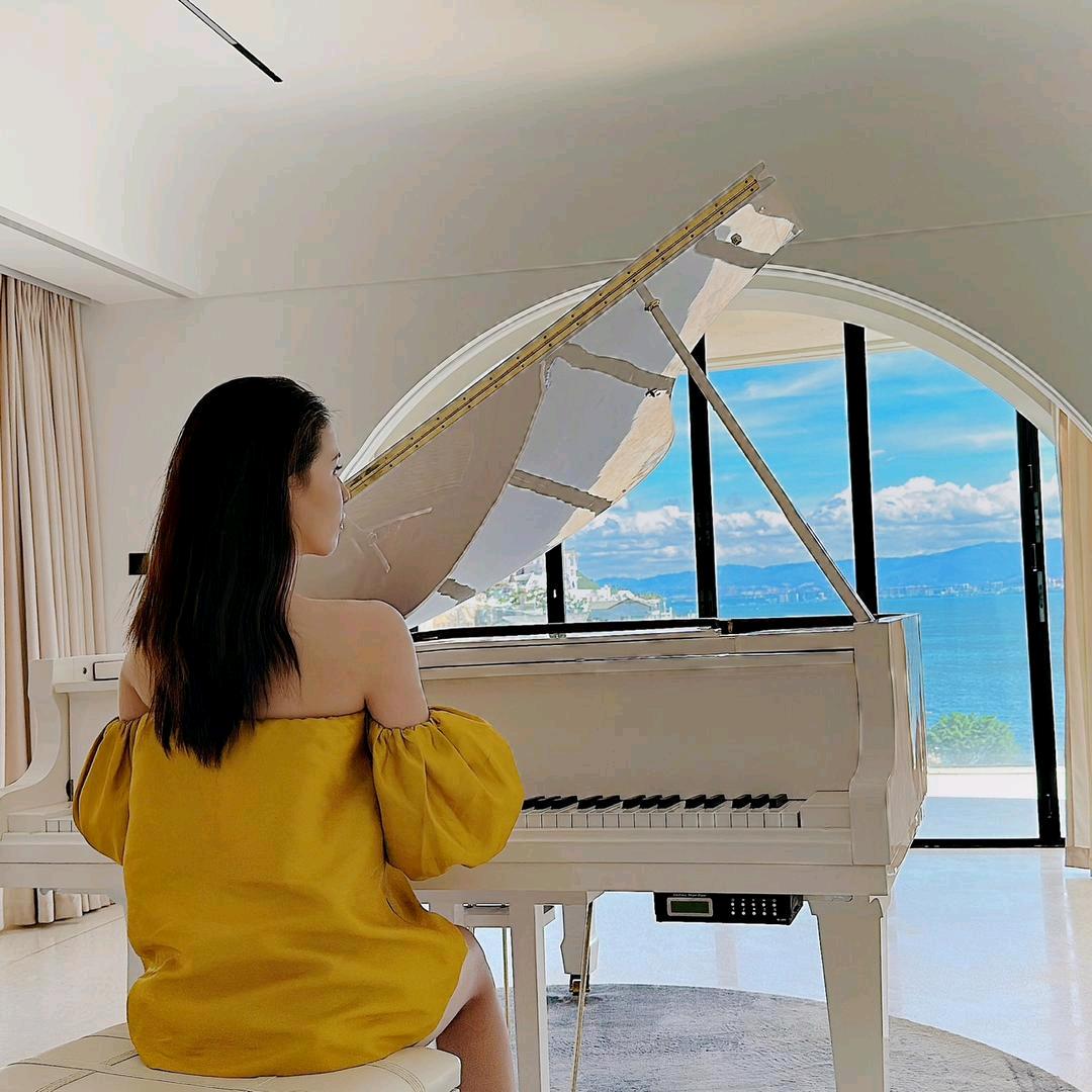 吃吃吃就知道吃