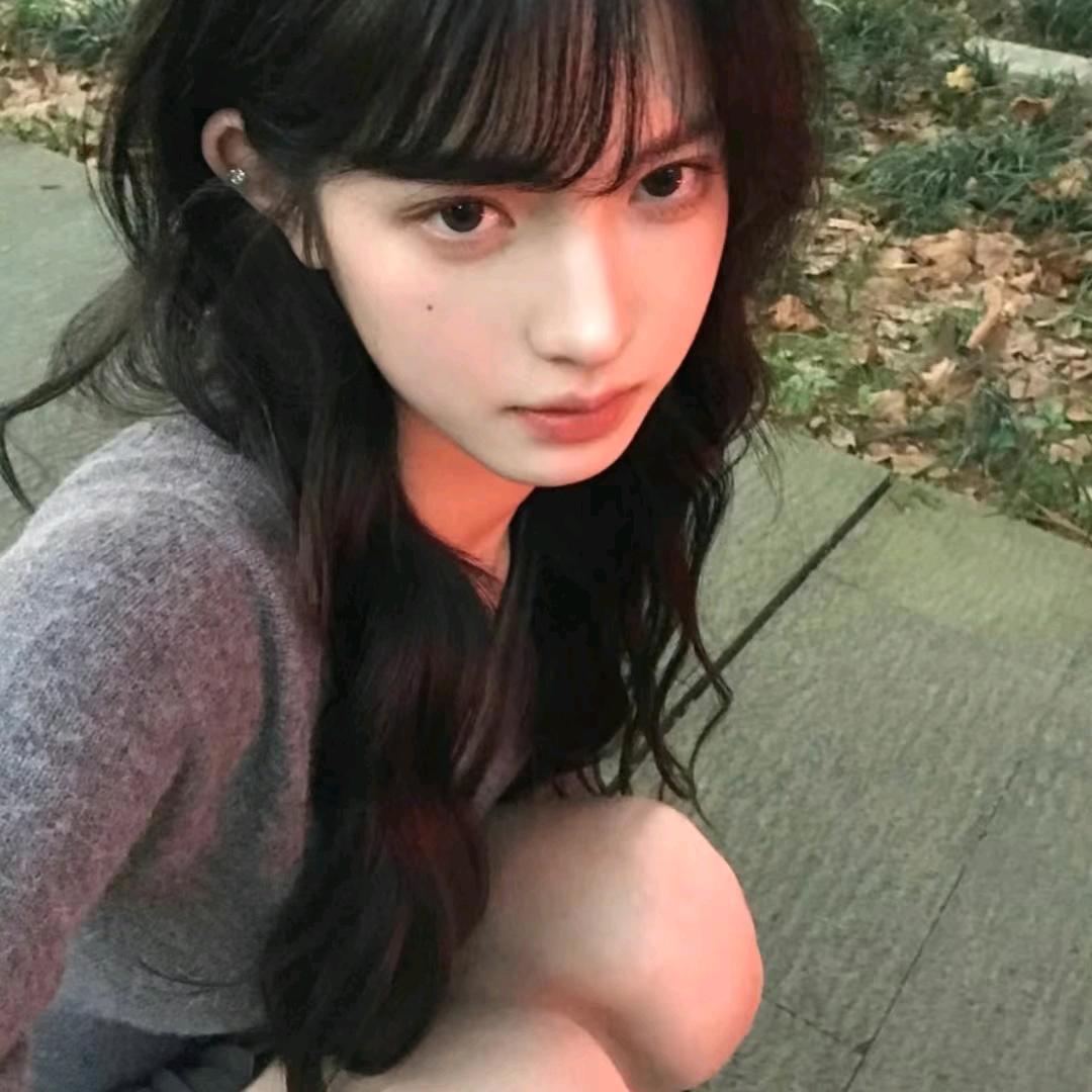 忙碌的girl