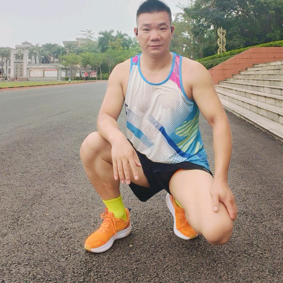 ฿民哥*爱跑步฿