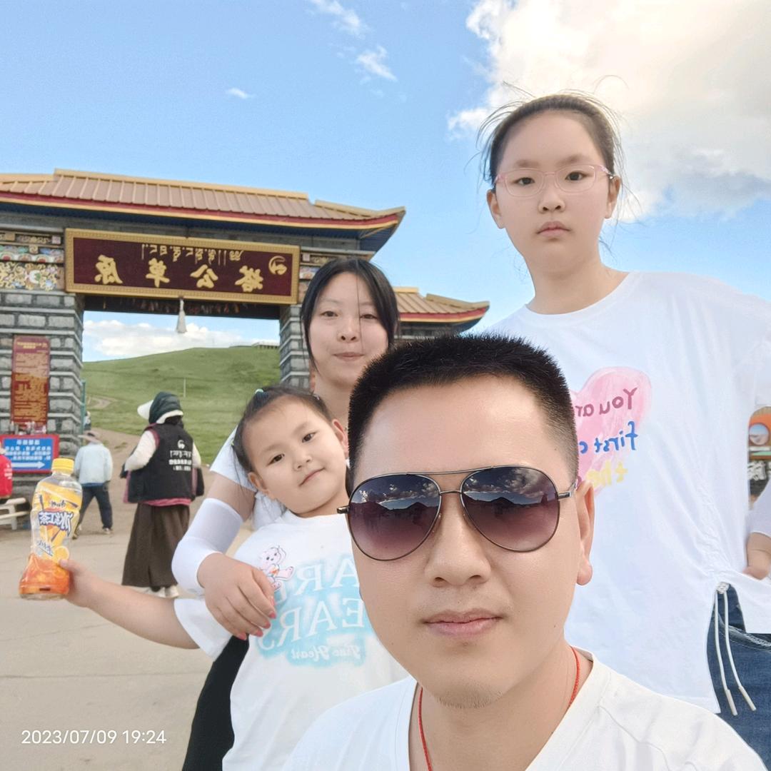 杨利军