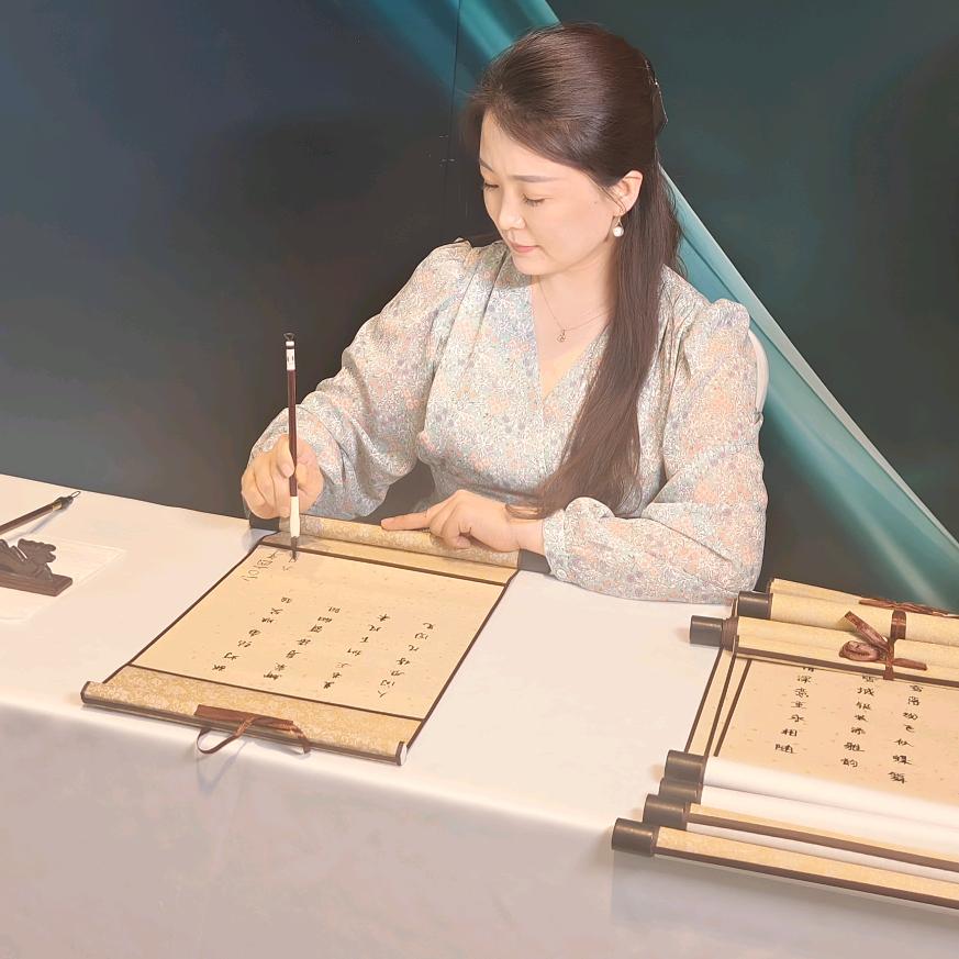 发展美业莉姐