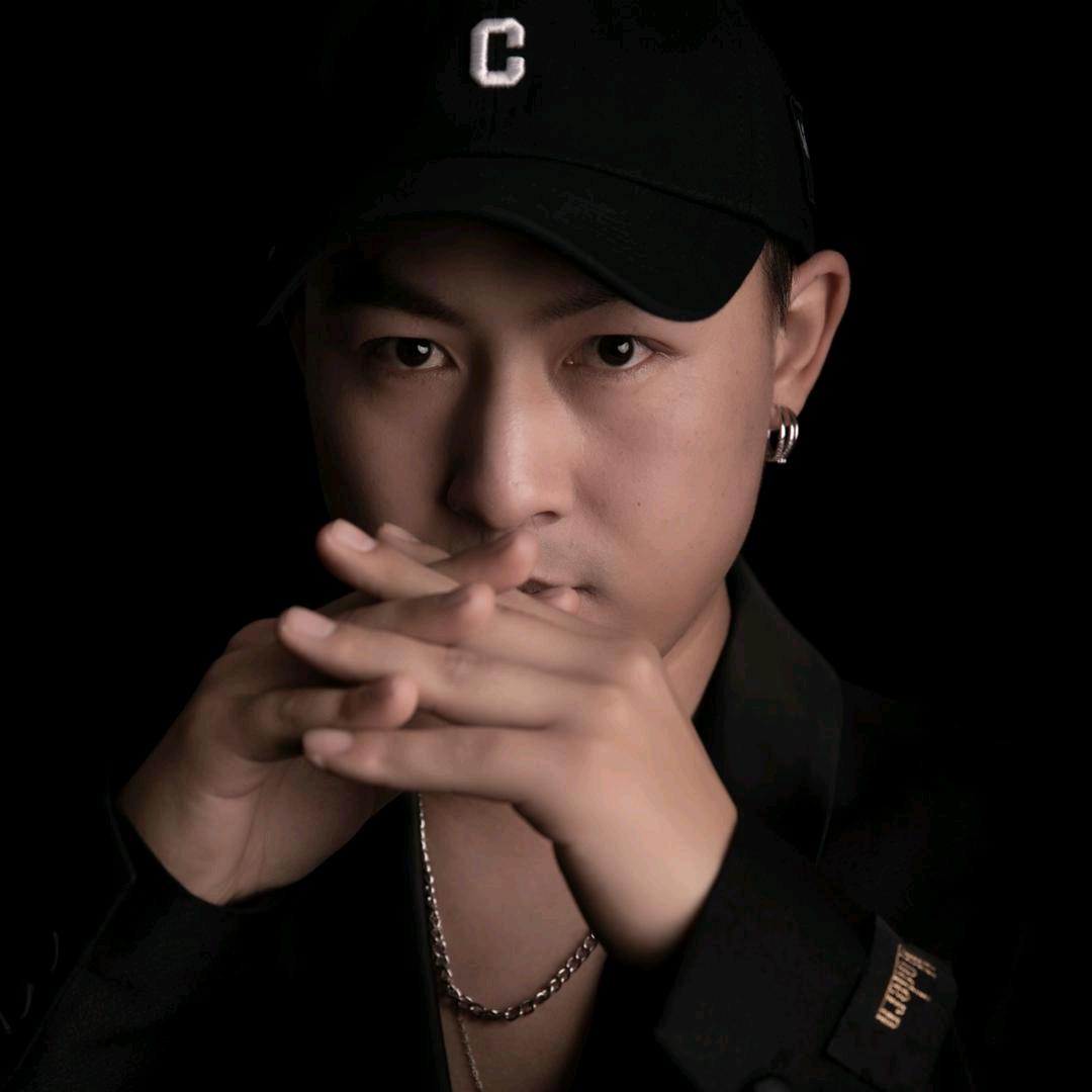 李安·李安男发教育团队创始人