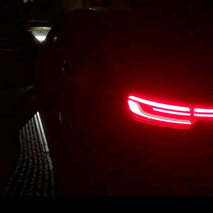 这个少年曾经多普通🅥