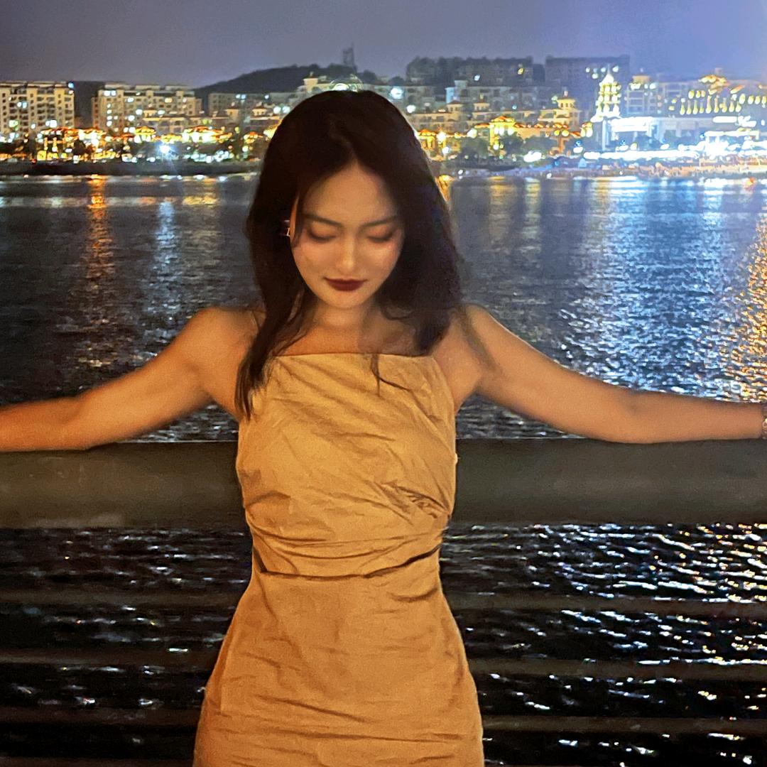 菲菲菲菲常可爱的小菲菲