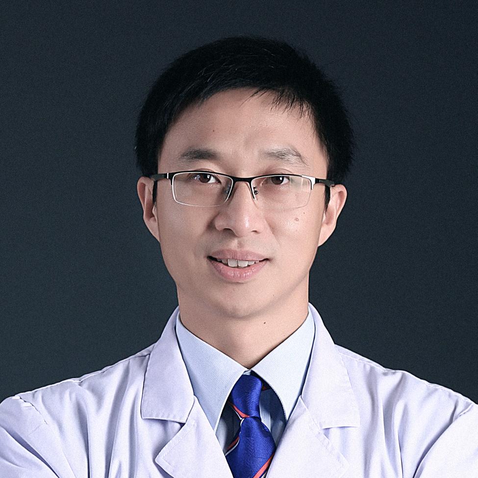 脊柱医生刘铁