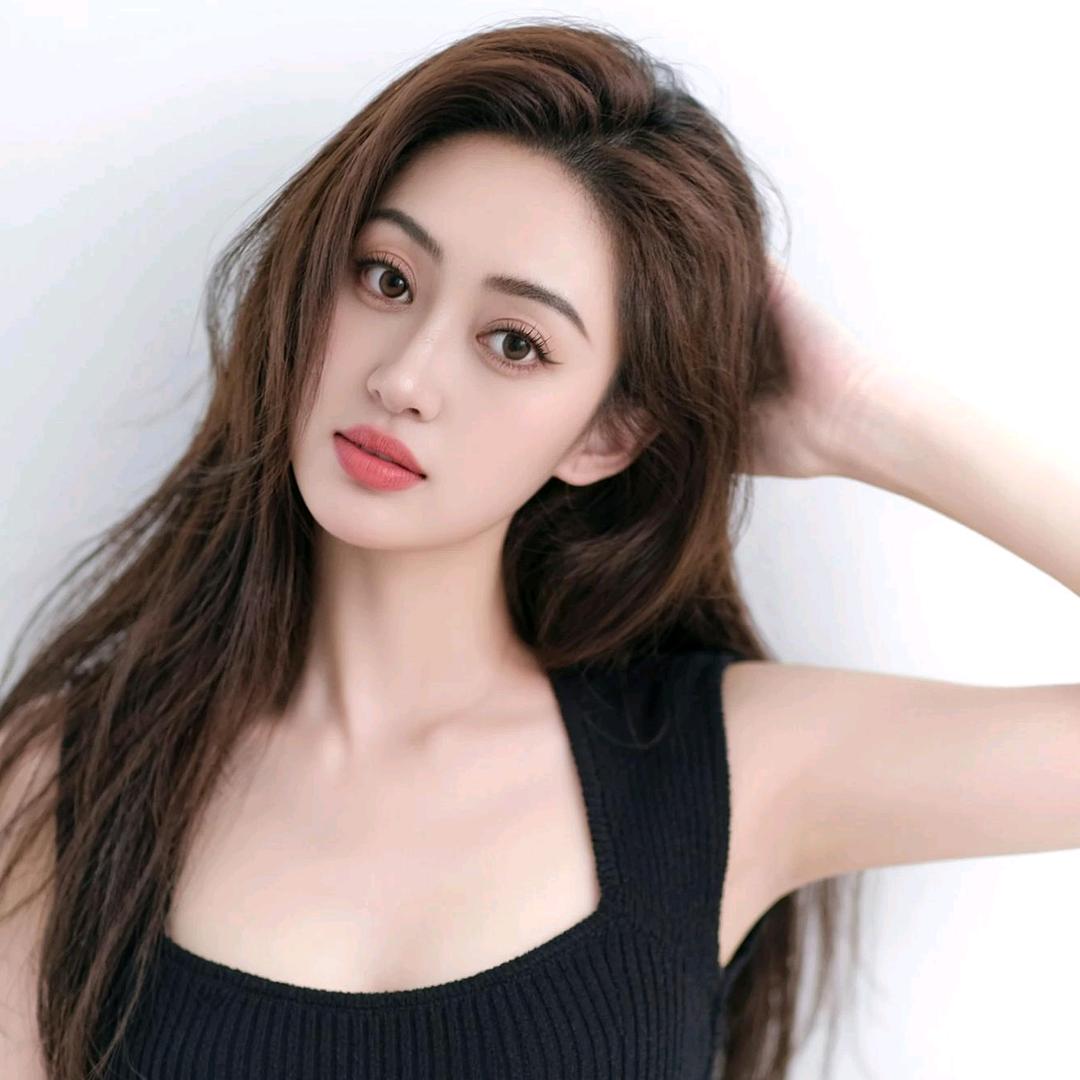 燕子姐《菲娜地西卖》