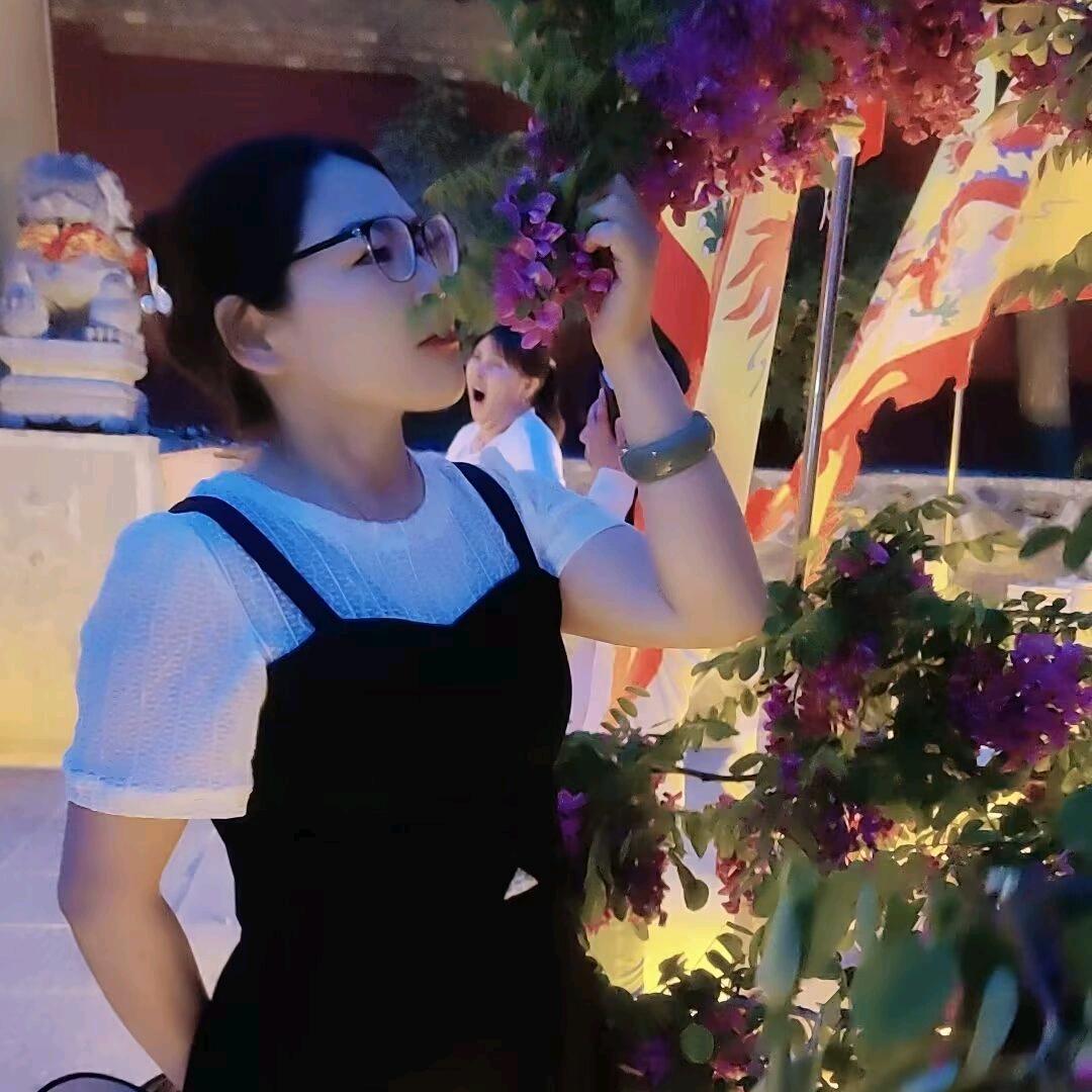 木马花姐（商品在橱窗）