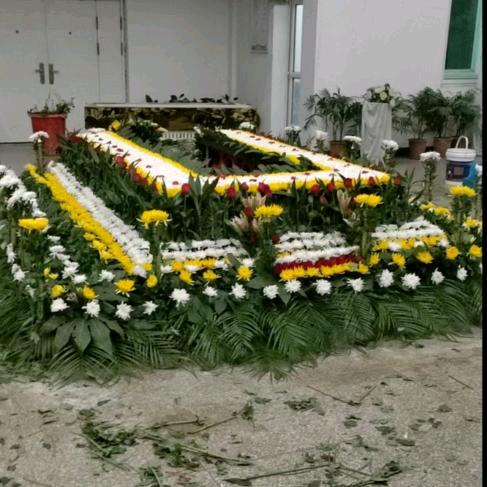 殡仪馆，化妆师，