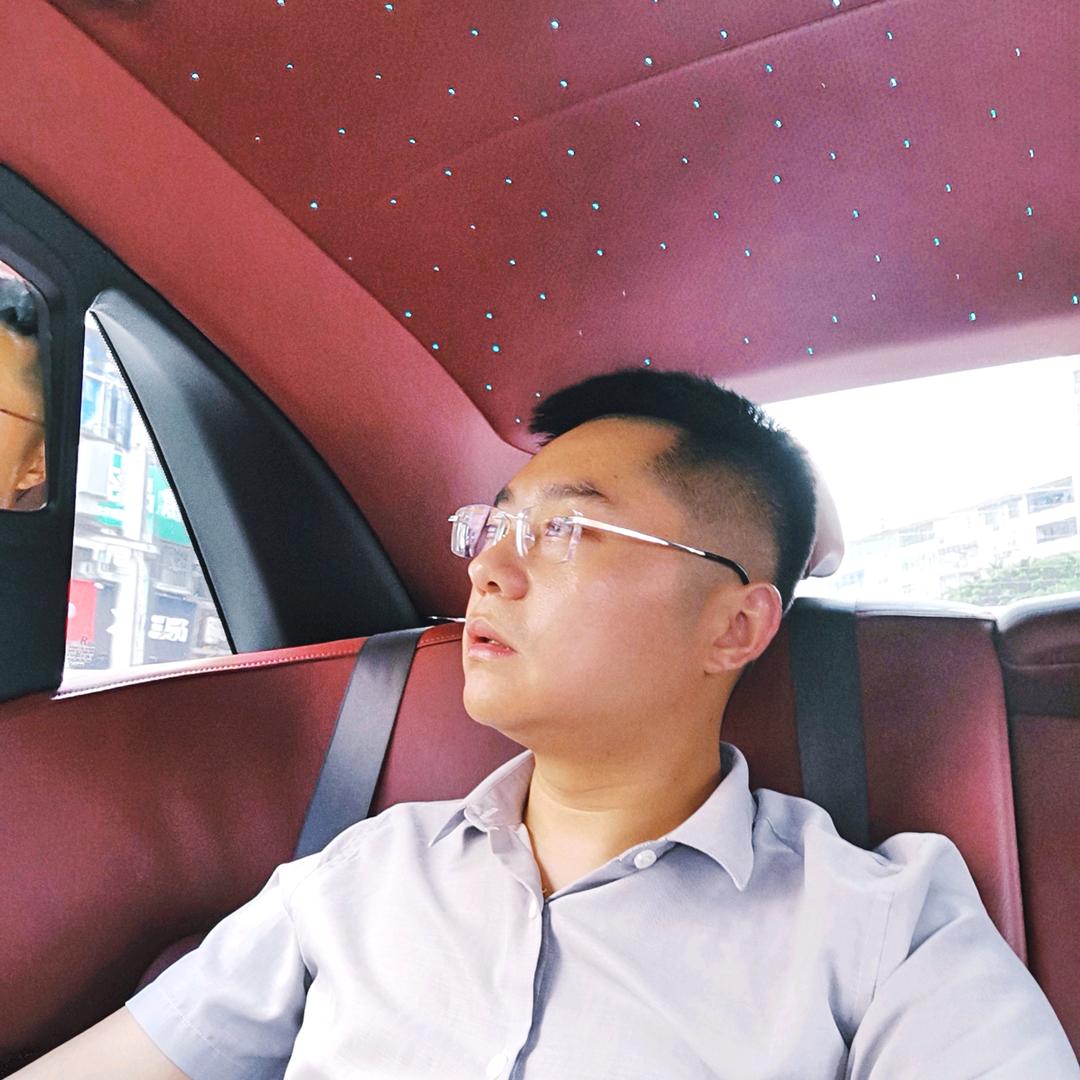 企业财神何长久