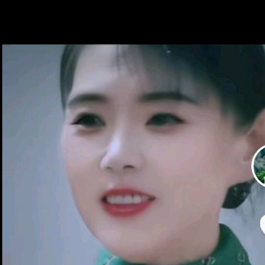 白雪：