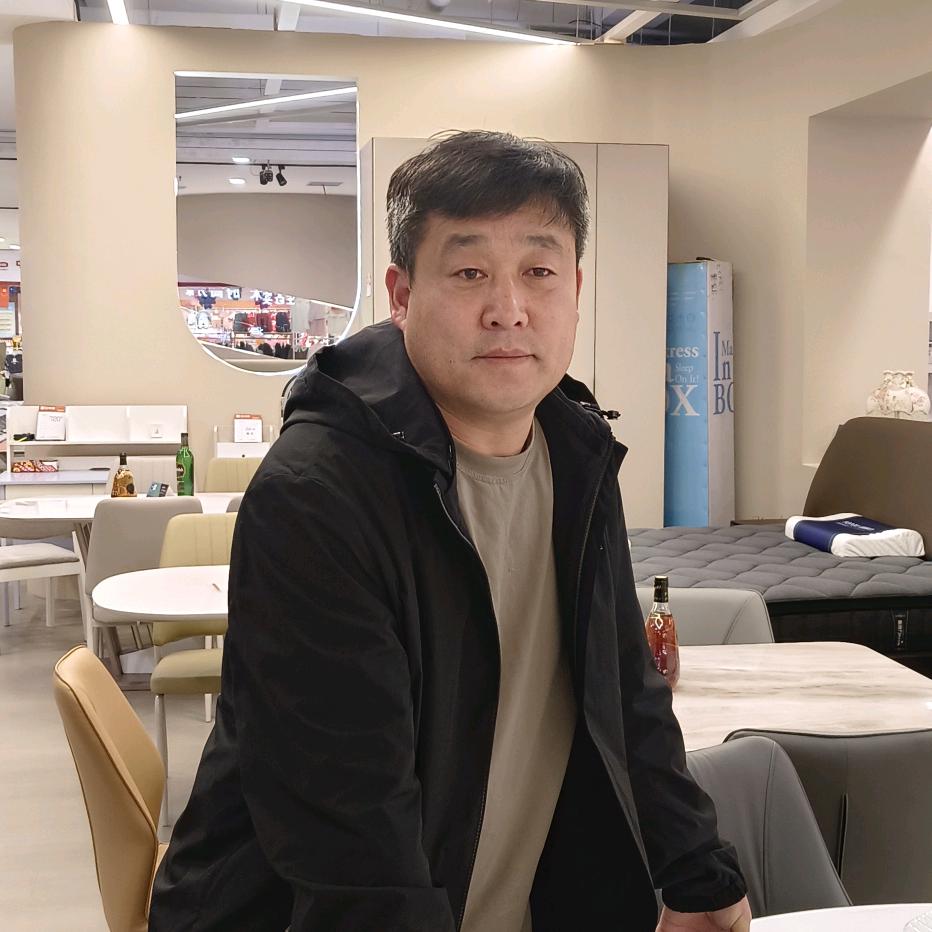 卓哥:泌阳家具
