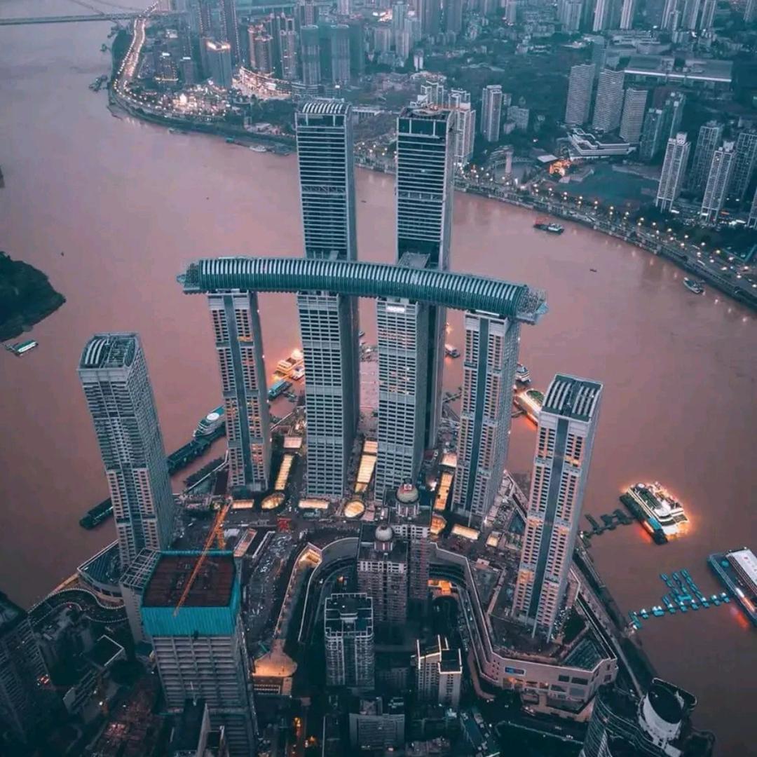 看热闹