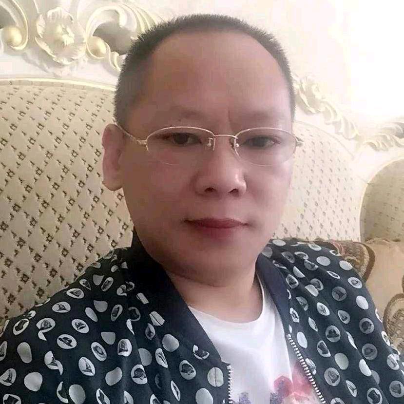华容皇室灯饰