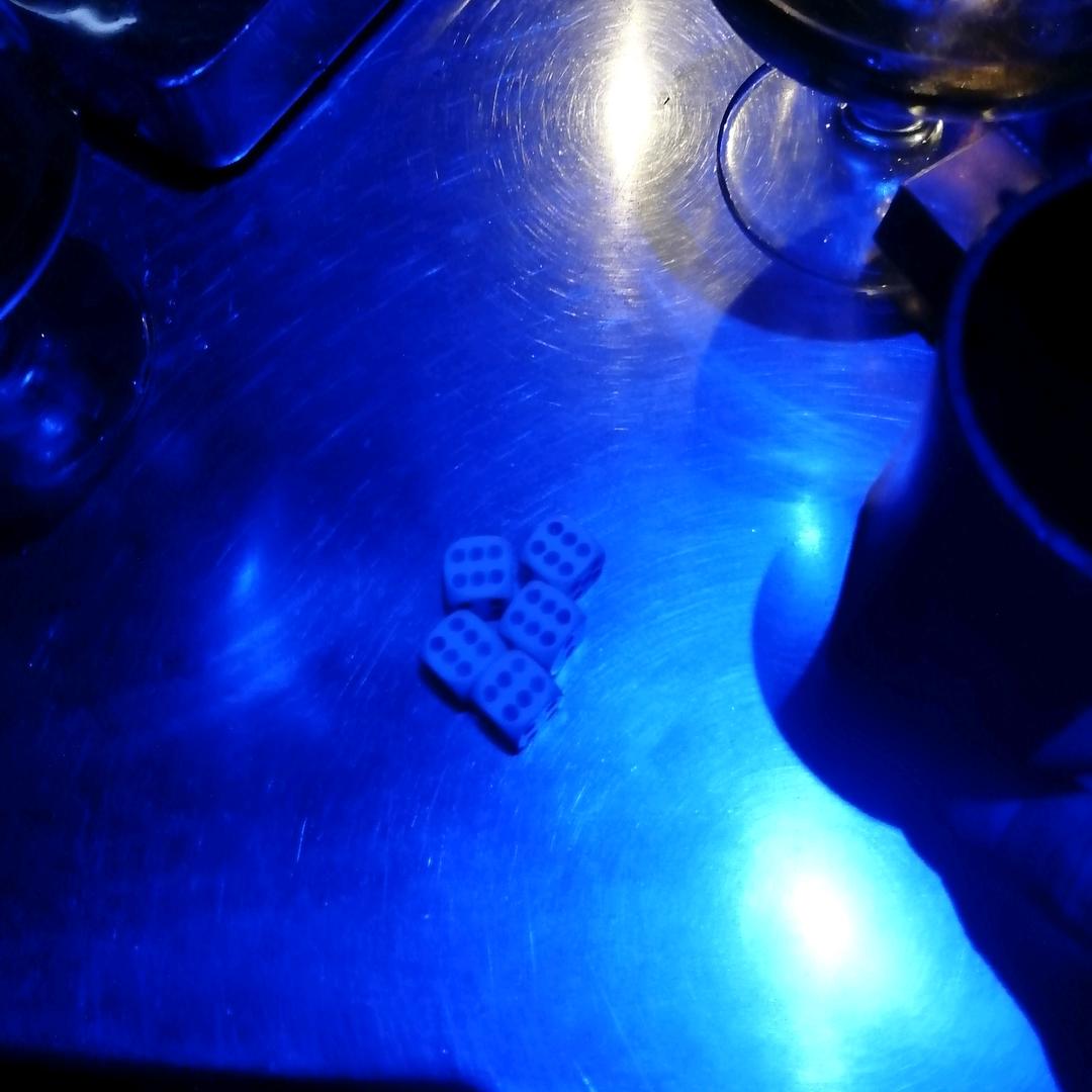 R…………