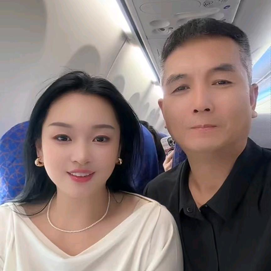 我是范范小跟班