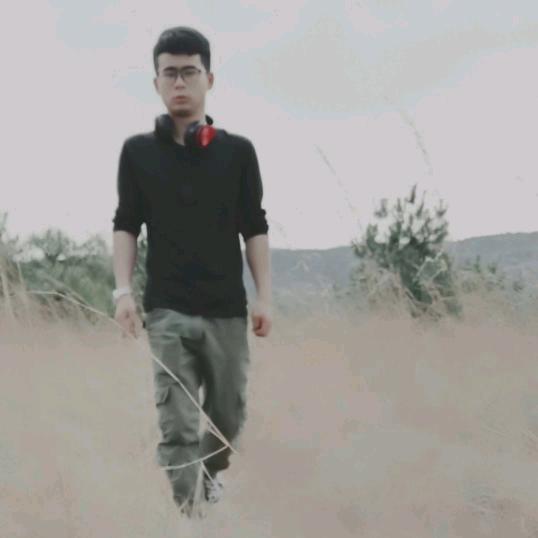 孤单的一个人