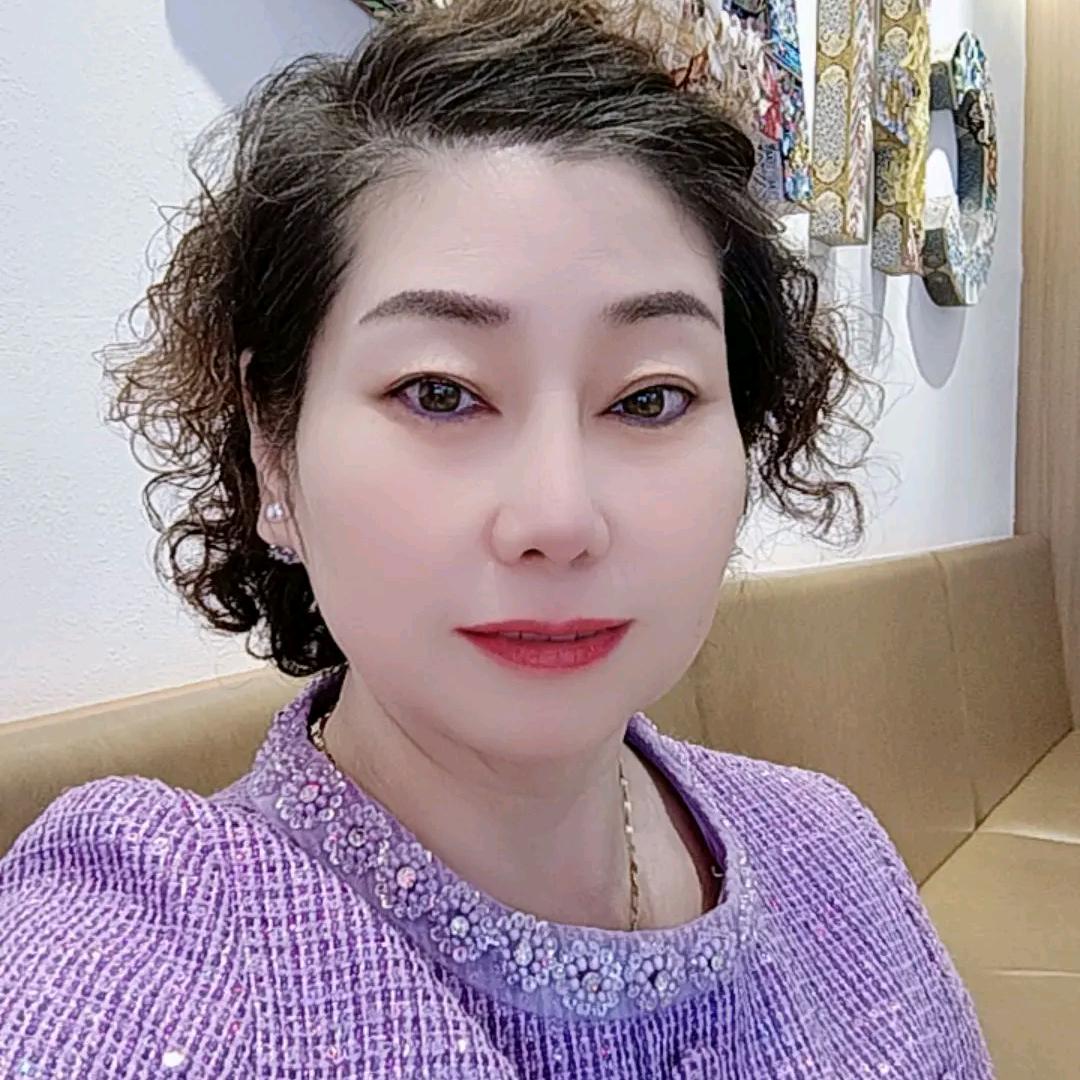 宛畛姐