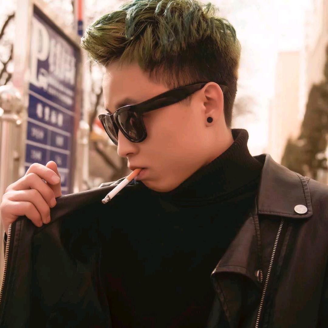 Shuai  er.