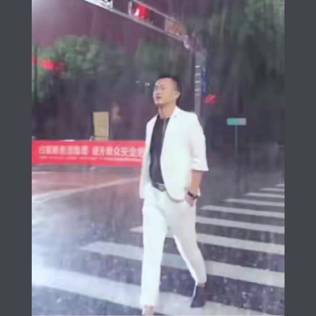 爰到心累伤到心碎