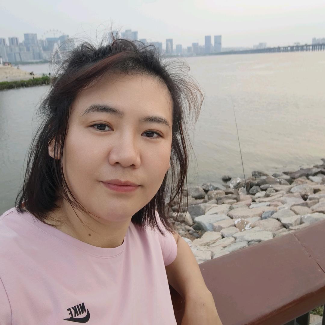 新疆离异女勇闯深圳做保洁