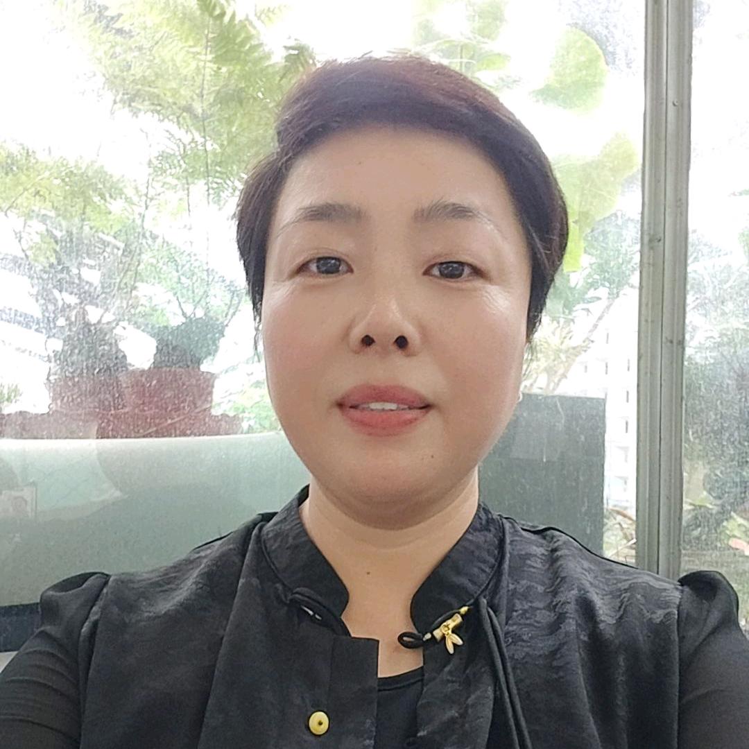 菅珍 商丘鑫财花卉 主理人