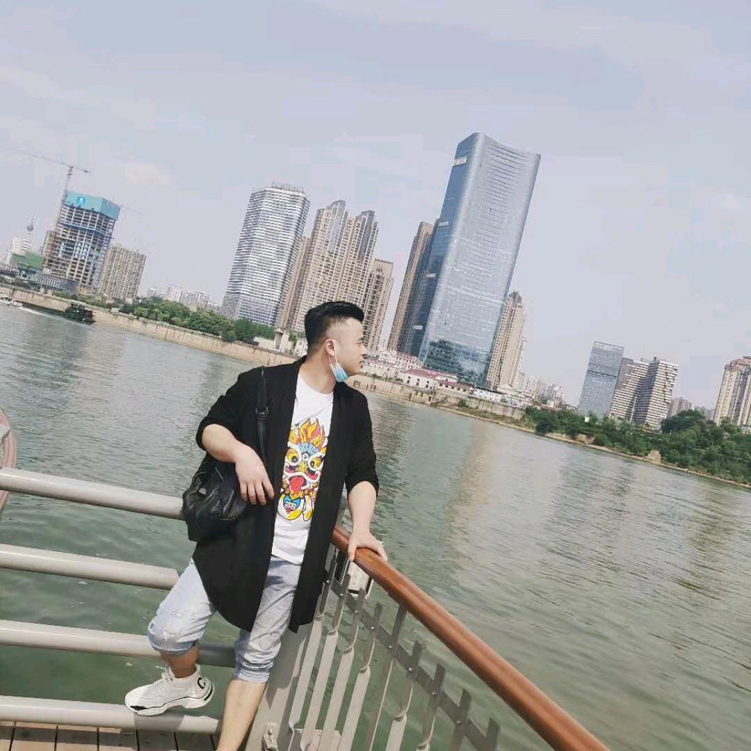 龙腾回海？